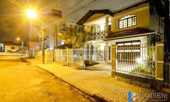 Imagem 2: Sobrado com 3 dormitórios à venda, 340 m² por R$ 790.000,00 - Guanabara - Joinville/SC