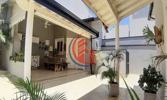 Imagem: Casa térrea com amplo quintal área gourmet