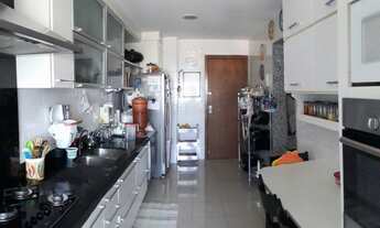 Imagem 2: VENDA GLORIA - BELÍSSIMO APTO 3 QUARTOS / SENDO 1 SUITE