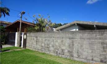 Imagem 2: Mansão no Guarujá, 1.000m² de terreno, 5 suítes, piscina, quadra de tênis, churrasqueira