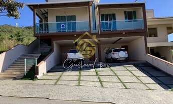 Imagem: Casa de Luxo no Residencial Ouro Verde em