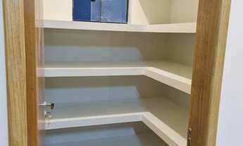 Imagem 6: Sobrado para Venda em Goiânia, Moinho dos Ventos, 3 dormitórios, 1 suíte, 2 banheiros