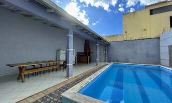 Imagem 3: Sobrado para venda 250 metros quadrados com 4 quartos sendo 1 closet , 4 vagas , piscina