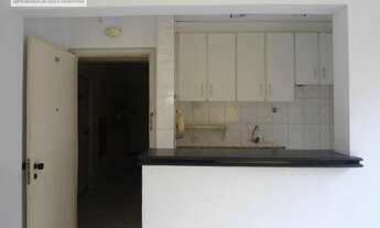 Imagem 6: 01 quarto, com armários, 01 vaga e piscina