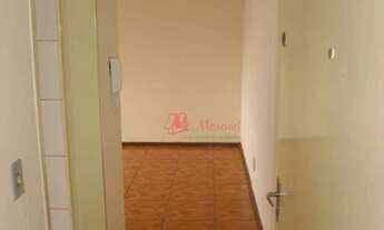 Imagem 2: Apartamento com 2 dormitórios para alugar, 55 m² por R$ 900,00/mês - Protásio Alves - Port