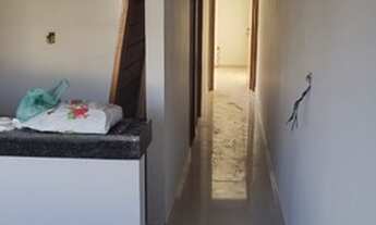 Imagem 3: Casa de 2 qts na rua 34, sala com rebaixamento, cozinha americana, porcelanato e área gour