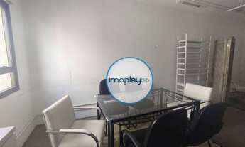Imagem 5: Conjunto comercial com 32m² mobiliado, piso carpete, 01 banheiro, ar condicionado e 01 vag