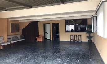 Imagem 2: Casa para venda tem 389 metros quadrados com 3 quartos no Centro - Colombo - PR