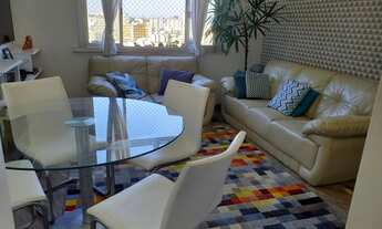 Imagem 2: Apartamento para venda possui 68 metros quadrados com 2 quartos em Humaitá - Rio de Janeir