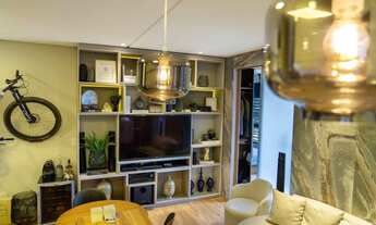 Imagem 4: Lindo Studio finamente mombiliado e decorado com 2 vagas em localização privilegiada