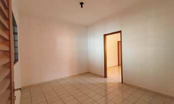 Imagem 3: ALUGA-SE I CASA EXCELENTE LOCALIZAÇÃO