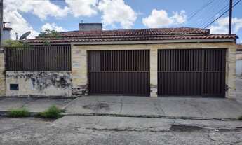 Imagem: Vendo uma casa no conj Bugio