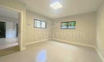 Imagem 7: Casa para venda possui 335 metros quadrados com 3 quartos em Coqueiros - Florianópolis - S