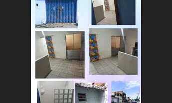 Imagem 2: Aluga-se kitnet quarto grande junto com cozinha, banheiro e área de serviço