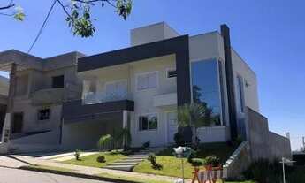 Imagem: Sobrado à venda no condomínio Montserrat