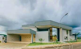 Imagem: Casa de condomínio térrea para venda tem