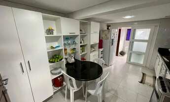 Imagem 7: Apartamento para venda possui 175 metros quadrados com 4 quartos em Manaíra - João Pessoa