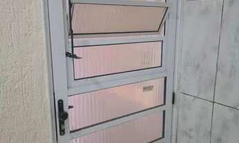 Imagem 4: Casa de condomínio para aluguel possui 30 metros quadrados com 2 quartos