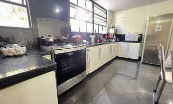 Imagem 6: Casa para venda possui 520 metros quadrados com 4 quartos