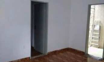 Imagem 2: R$110.000,00 - IAPI - CASA 2/4, suíte, 2 salas, cozinha, banheiro e área de serviço