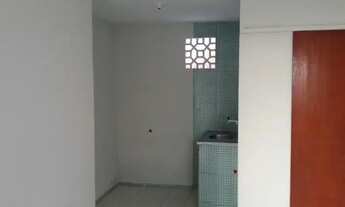 Imagem 7: R$ 650,00* Particular Aluga Apartamento em Condomínio Fechado na Lagoa Redonda