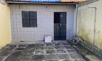 Imagem 3: Casa 2 salas, 2 quatros, garagem e quintal no Village 2