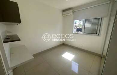 Imagem 6: Casa em condomínio para aluguel, 3 quartos, 3 suítes, 1 vaga, JARDIM KARAÍBA - Uberlândia