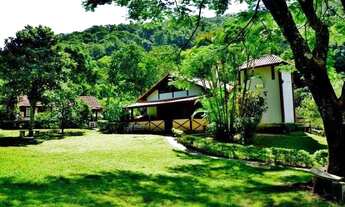 Imagem: Mansão de 300 m2 Sítio com Piscina e Rio