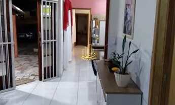 Imagem 4: CAMBORIú - Casa Padrão - Monte Alegre (Monte Alegre