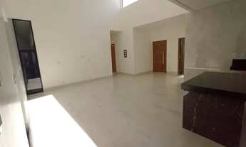 Imagem 3: Casa Nova com 3 suites - lote inteiro