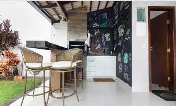 Imagem 3: Casa de condomínio para venda tem 350 metros quadrados com 4 quartos