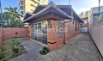 Imagem 2: Imóvel Versátil para Locação Ideal para Residência ou Comércio na Vila Operária