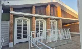 Imagem: Casa Comercial 432m² (06 salas, 05 WCs)