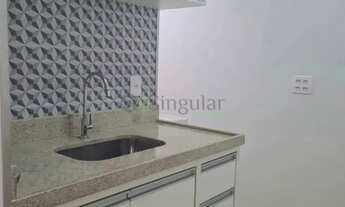 Imagem 4: Apartamento 2 quartos, 1 lance de escada, reformado e com vaga no Centro