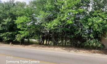 Imagem 2: Vendo Excelentes Áreas, à Margens da DF-230, nas proximidades da Cachoeira do Pipiripau e