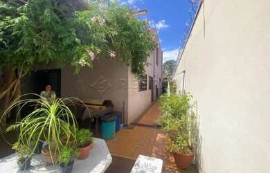 Imagem 5: Casa comercial para venda e locação, 1 suíte, 6 salas, 2 vagas de garagem no Jardim Califó