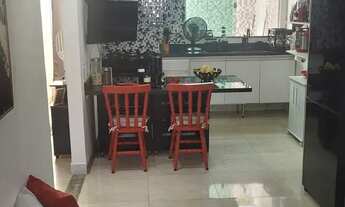 Imagem 6: Imóvel para aluguel e venda possui 210 metros quadrados com 4 quartos