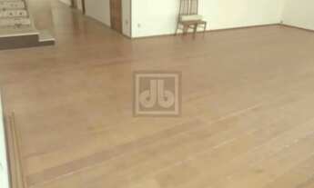 Imagem 4: COBERTURA DUPLEX - TRÊS SALÕES - QUATRO QUARTOS - SUÍTE - TERRAÇO - VARANDA - TONELERO