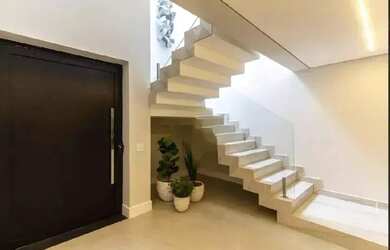 Imagem 4: Sobrado para venda possui 330 metros quadrados com 4 quartos em Swiss Park - Campinas - SP