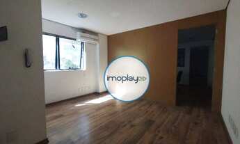 Imagem 2: Conjunto comercial com 64m² semi-mobiliada, piso laminado e ar condicionado