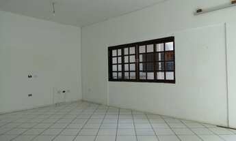 Imagem 2: Térrea para aluguel possui 250 metros quadrados com 2 quartos em Areão - Taubaté - SP