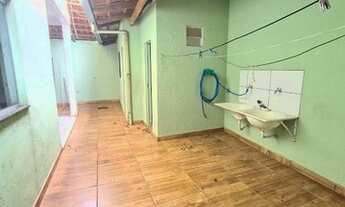 Imagem 2: Sobrado para Venda em Goiânia, Setor Leste Universitário, 4 dormitórios, 4 suítes, 5 banhe