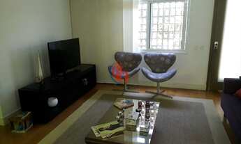 Imagem 2: Sobrado com 3 dormitórios, toda com móveis planejados e amplo quintal no Condomínio Palm T