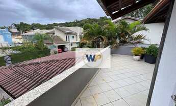 Imagem 7: Casa Mobiliada com 3 Suítes para Locação Anual no Bairro Ariribá em Balneário Camboriú/SC