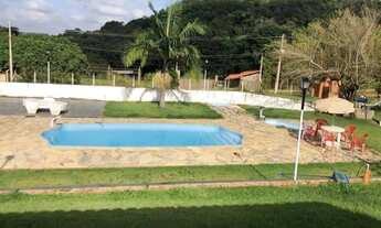 Imagem 6: Fazenda/Sítio/Chácara para venda possui 8500 metros quadrados com 3 quartos