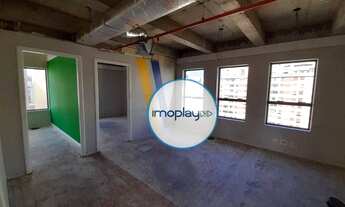 Imagem: Sala de 120 metros com divisórias de Drywall