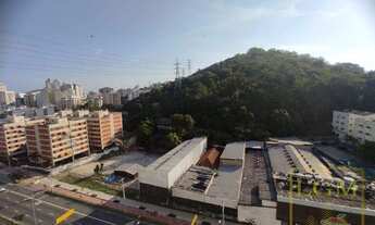 Imagem 6: Condomínio Grand Life, apartamento de 2 quartos sendo 1 suíte, varanda e vaga em Icaraí Ni