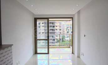 Imagem 2: Apartamento para Venda em Rio de Janeiro, Freguesia - Jacarepaguá, 3 dormitórios, 1 suíte