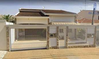 Imagem: Casa com 3 dormitórios para alugar, 215