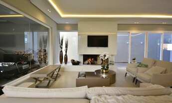 Imagem 7: Excelente casa em Alphaville com 4 Suites e pronta para morar